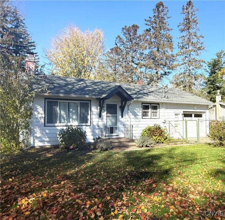 103 Fairway Drive, New Hartford, New York 13413, New Hartford, New York 13413, 2 Bedrooms Bedrooms, 4 Rooms Rooms,1 BathroomBathrooms,Residential,For Sale,103 Fairway Drive, New Hartford, New York 13413,0,S1647591