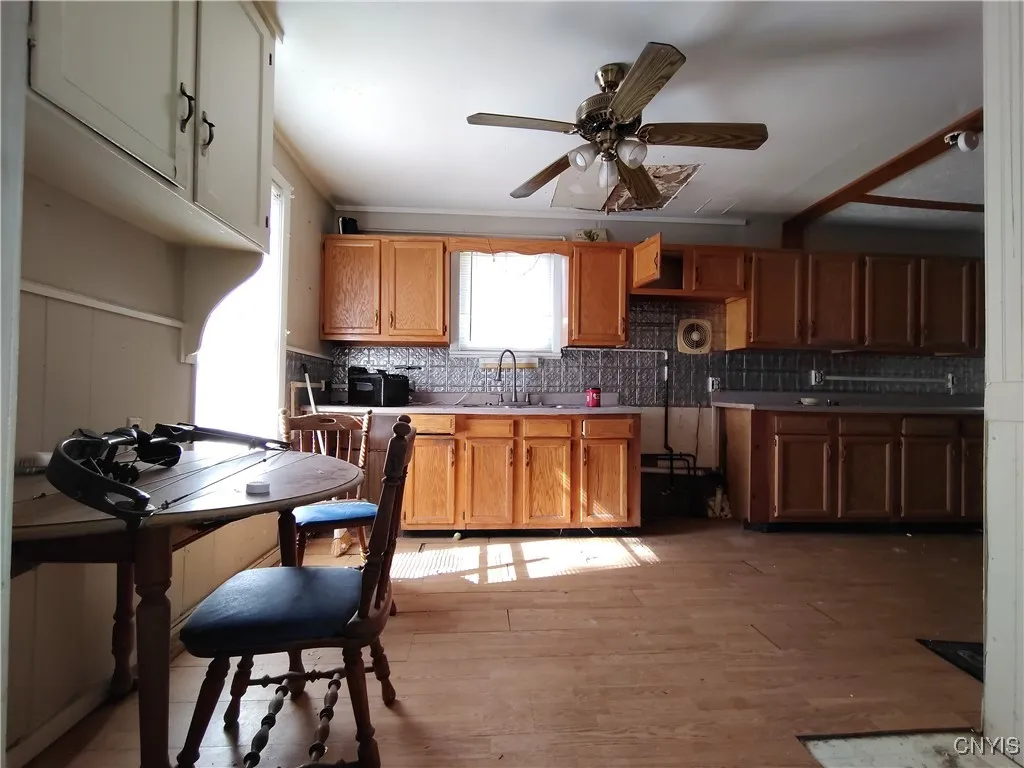 126 East Bloomfield Street, Rome, New York 13440, Rome, New York 13440, 3 Bedrooms Bedrooms, 7 Rooms Rooms,2 BathroomsBathrooms,Residential,For Sale,126 East Bloomfield Street, Rome, New York 13440,0,S1647595