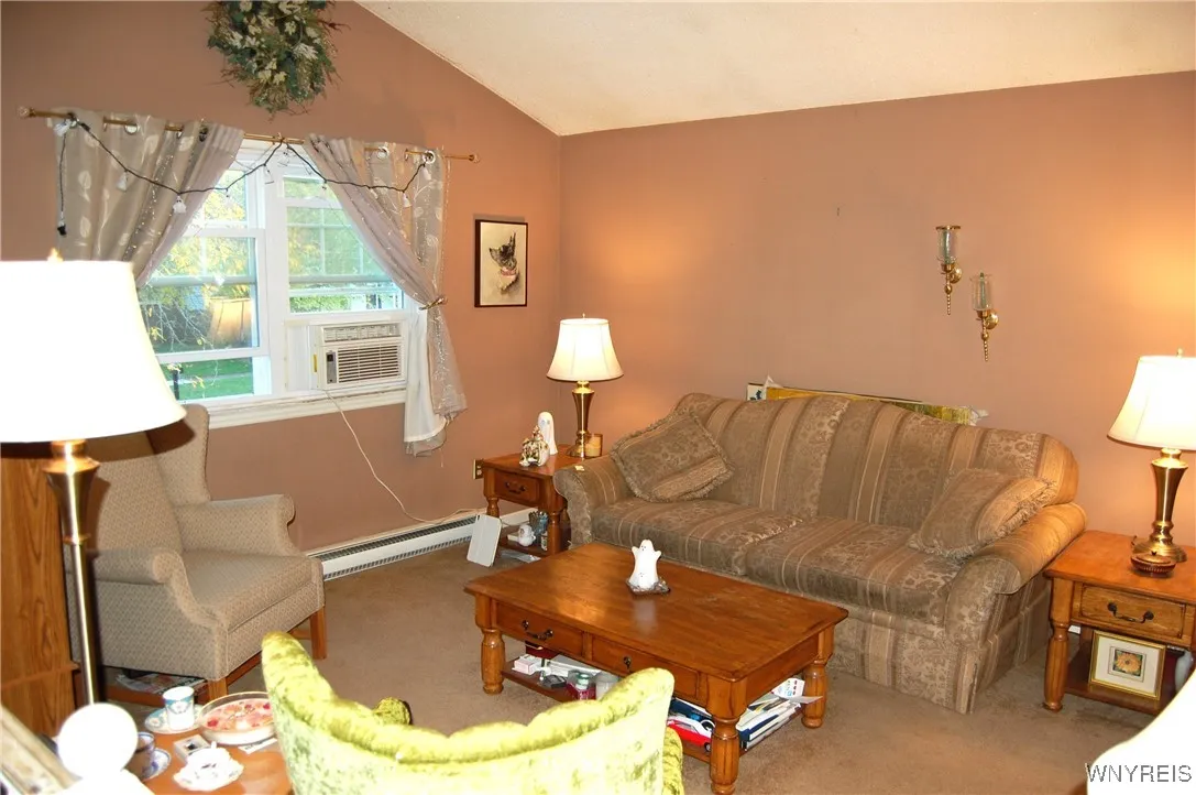 20 Park Lane Circle, Lockport City, New York 14094, Lockport City, New York 14094, 3 Bedrooms Bedrooms, 7 Rooms Rooms,1 BathroomBathrooms,Residential,For Sale,20 Park Lane Circle, Lockport City, New York 14094,0,B1647656