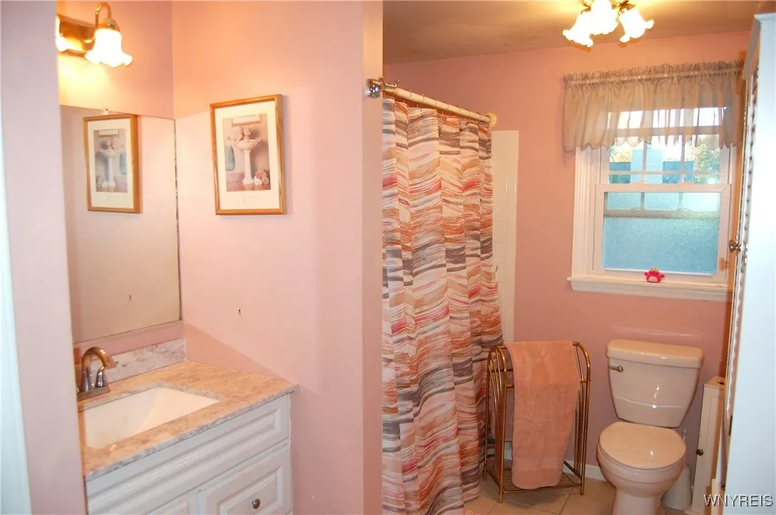 20 Park Lane Circle, Lockport City, New York 14094, Lockport City, New York 14094, 3 Bedrooms Bedrooms, 7 Rooms Rooms,1 BathroomBathrooms,Residential,For Sale,20 Park Lane Circle, Lockport City, New York 14094,0,B1647656