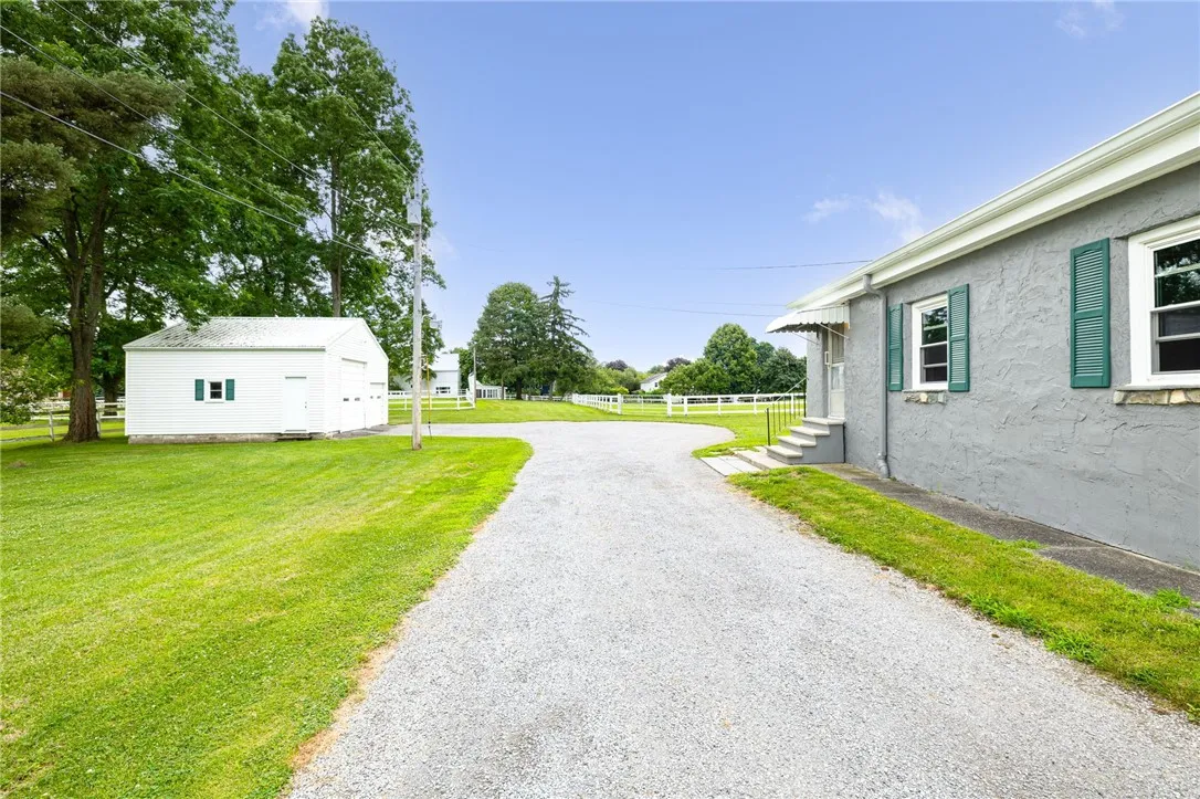 862 Marshall Road, Chili, New York 14624, Chili, New York 14624, 2 Bedrooms Bedrooms, 5 Rooms Rooms,1 BathroomBathrooms,Residential,For Sale,862 Marshall Road, Chili, New York 14624,0,R1647609