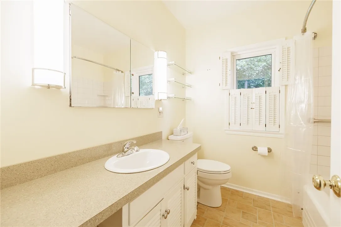 862 Marshall Road, Chili, New York 14624, Chili, New York 14624, 2 Bedrooms Bedrooms, 5 Rooms Rooms,1 BathroomBathrooms,Residential,For Sale,862 Marshall Road, Chili, New York 14624,0,R1647609