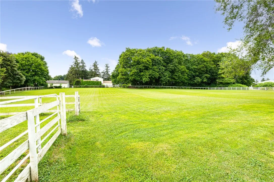 862 Marshall Road, Chili, New York 14624, Chili, New York 14624, 2 Bedrooms Bedrooms, 5 Rooms Rooms,1 BathroomBathrooms,Residential,For Sale,862 Marshall Road, Chili, New York 14624,0,R1647609