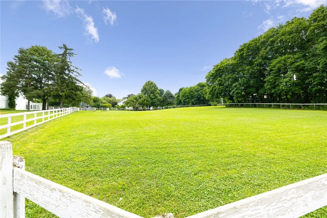 862 Marshall Road, Chili, New York 14624, Chili, New York 14624, 2 Bedrooms Bedrooms, 5 Rooms Rooms,1 BathroomBathrooms,Residential,For Sale,862 Marshall Road, Chili, New York 14624,0,R1647609