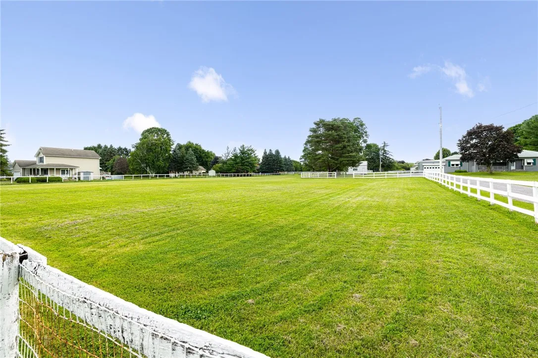 862 Marshall Road, Chili, New York 14624, Chili, New York 14624, 2 Bedrooms Bedrooms, 5 Rooms Rooms,1 BathroomBathrooms,Residential,For Sale,862 Marshall Road, Chili, New York 14624,0,R1647609