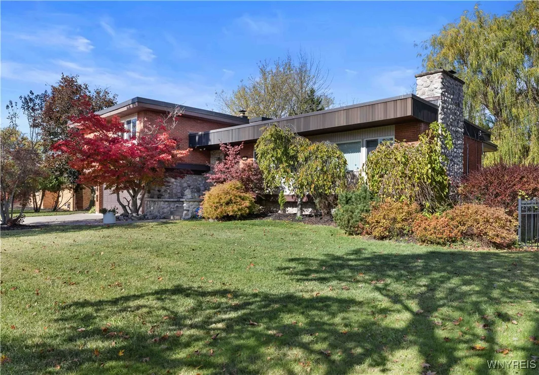 71 Brookedge Drive, Amherst, New York 14221, Amherst, New York 14221, 3 Bedrooms Bedrooms, 8 Rooms Rooms,1 BathroomBathrooms,Residential,For Sale,71 Brookedge Drive, Amherst, New York 14221,0,B1647615