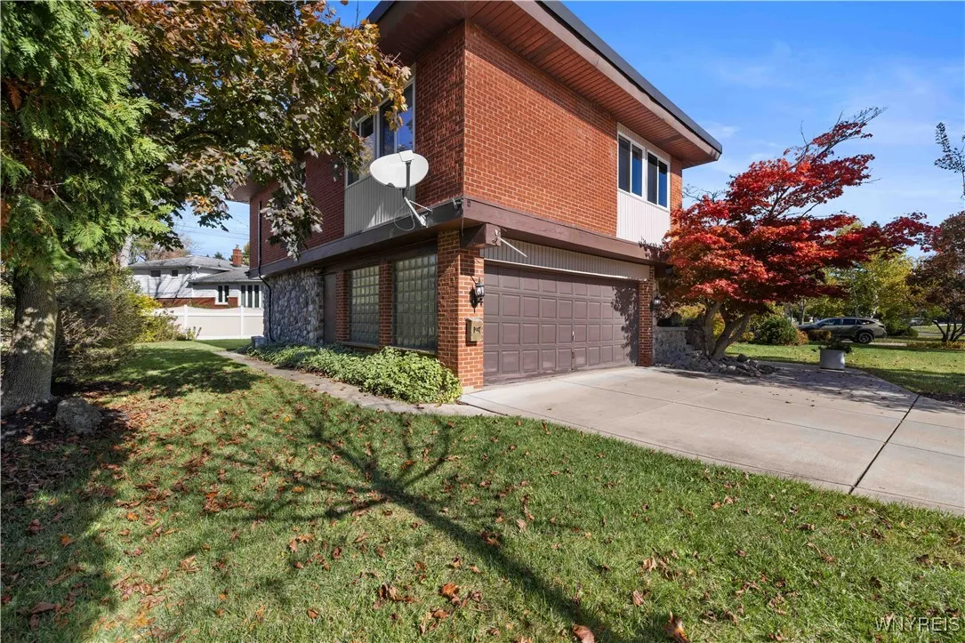 71 Brookedge Drive, Amherst, New York 14221, Amherst, New York 14221, 3 Bedrooms Bedrooms, 8 Rooms Rooms,1 BathroomBathrooms,Residential,For Sale,71 Brookedge Drive, Amherst, New York 14221,0,B1647615
