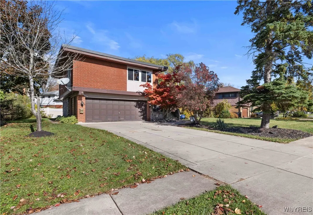 71 Brookedge Drive, Amherst, New York 14221, Amherst, New York 14221, 3 Bedrooms Bedrooms, 8 Rooms Rooms,1 BathroomBathrooms,Residential,For Sale,71 Brookedge Drive, Amherst, New York 14221,0,B1647615