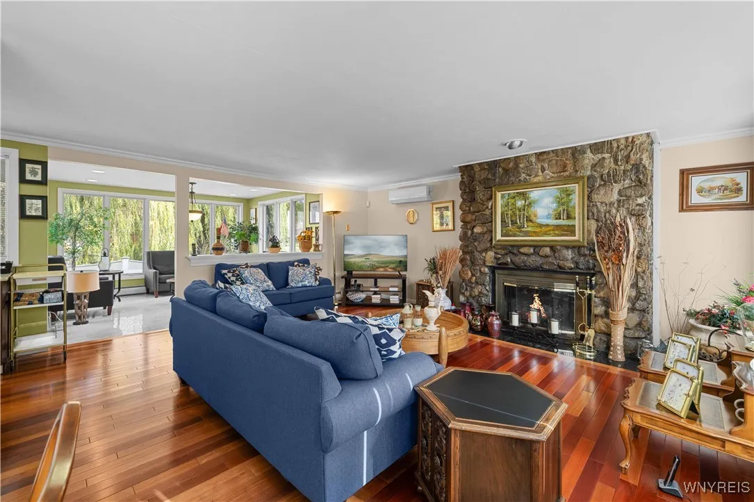 71 Brookedge Drive, Amherst, New York 14221, Amherst, New York 14221, 3 Bedrooms Bedrooms, 8 Rooms Rooms,1 BathroomBathrooms,Residential,For Sale,71 Brookedge Drive, Amherst, New York 14221,0,B1647615