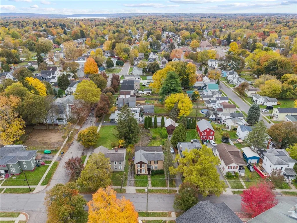 14 Capitol Street, Auburn, New York 13021, Auburn, New York 13021, 3 Bedrooms Bedrooms, ,2 BathroomsBathrooms,Residential,For Sale,14 Capitol Street, Auburn, New York 13021,0,R1647679