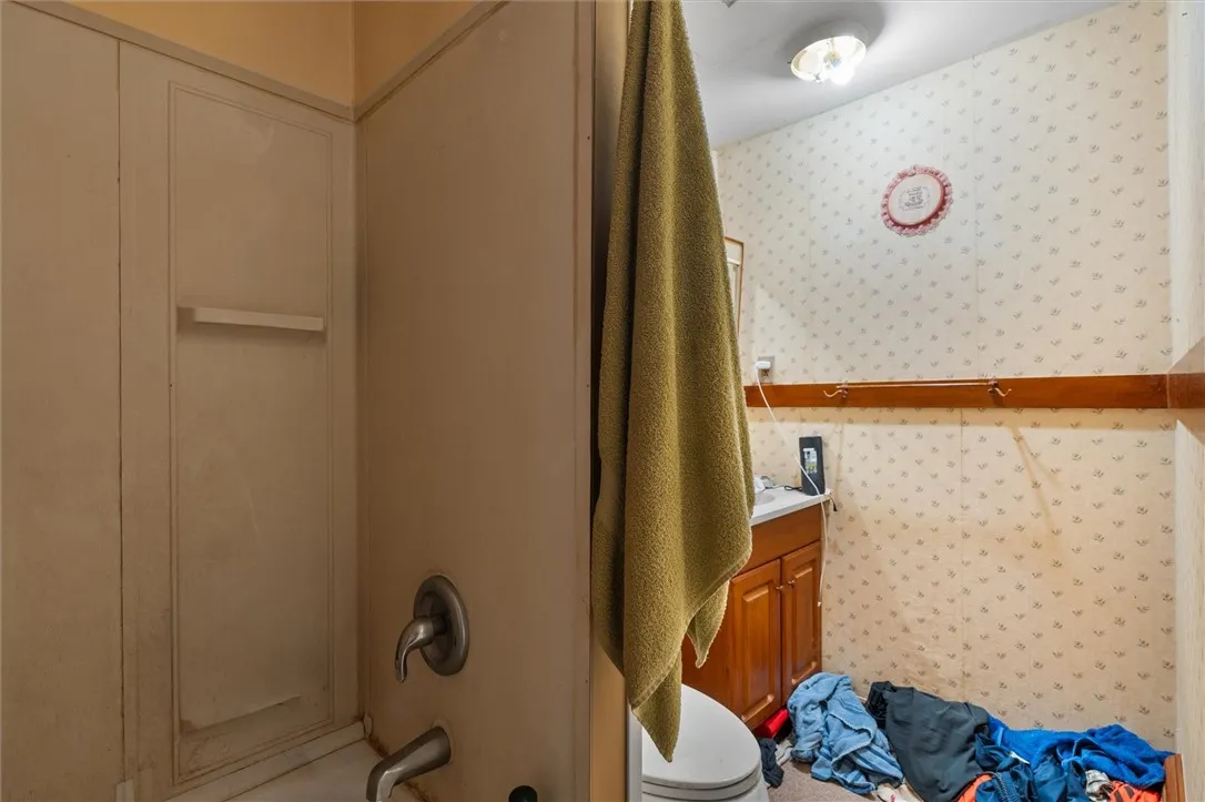 14 Capitol Street, Auburn, New York 13021, Auburn, New York 13021, 3 Bedrooms Bedrooms, ,2 BathroomsBathrooms,Residential,For Sale,14 Capitol Street, Auburn, New York 13021,0,R1647679