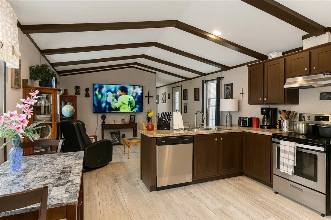 5 Collegeview Drive, Batavia City, New York 14020, Batavia City, New York 14020, 3 Bedrooms Bedrooms, 7 Rooms Rooms,2 BathroomsBathrooms,Residential,For Sale,5 Collegeview Drive, Batavia City, New York 14020,0,R1647691