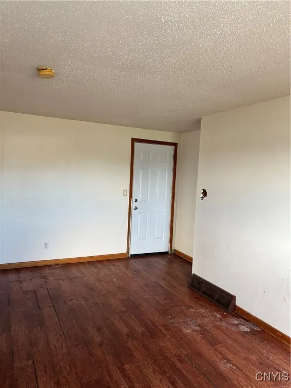 723 Orwood Place, Salina, New York 13208, Salina, New York 13208, 3 Bedrooms Bedrooms, ,2 BathroomsBathrooms,Residential,For Sale,723 Orwood Place, Salina, New York 13208,0,S1645978