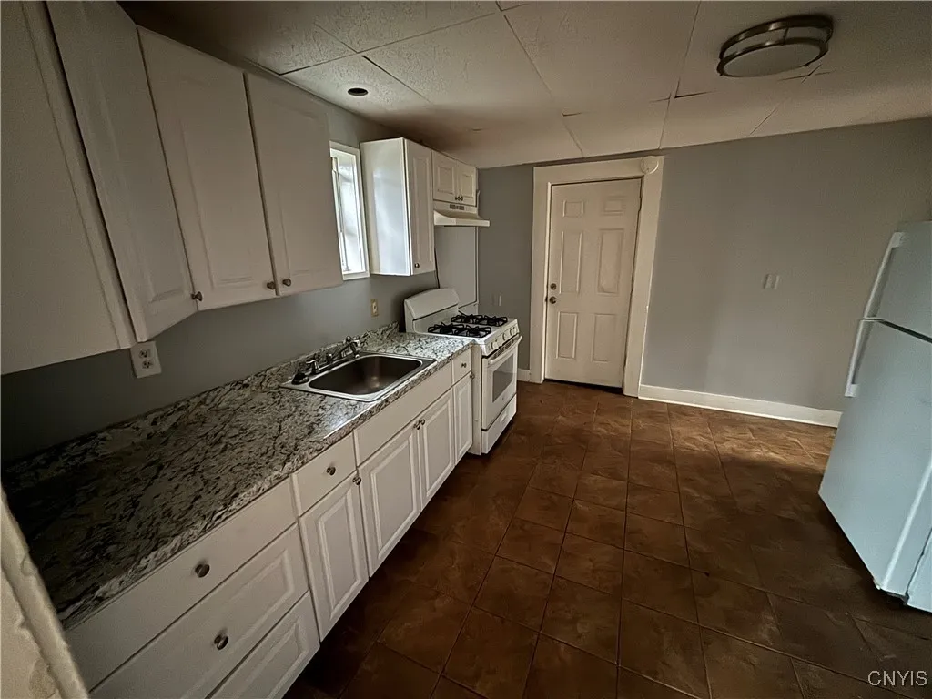 901 Willis Avenue, Syracuse, New York 13204, Syracuse, New York 13204, 6 Bedrooms Bedrooms, ,2 BathroomsBathrooms,Residential,For Sale,901 Willis Avenue, Syracuse, New York 13204,0,S1647711