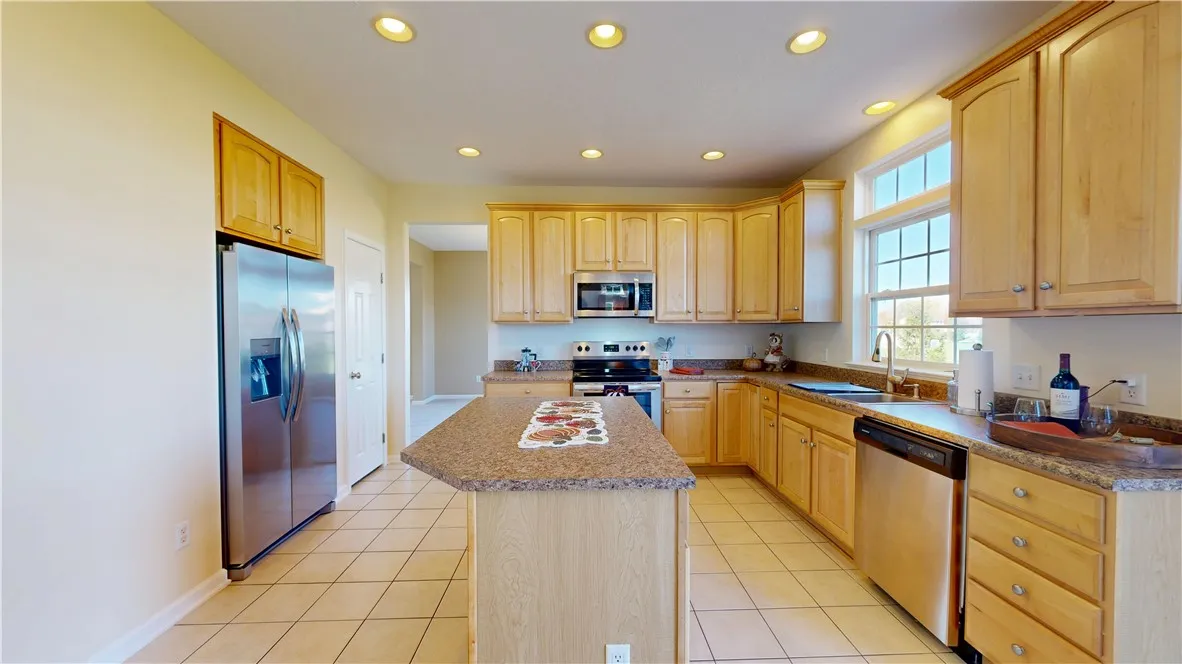 1475 Fraser Way, Farmington, New York 14425, Farmington, New York 14425, 4 Bedrooms Bedrooms, 11 Rooms Rooms,2 BathroomsBathrooms,Residential,For Sale,1475 Fraser Way, Farmington, New York 14425,0,R1647698