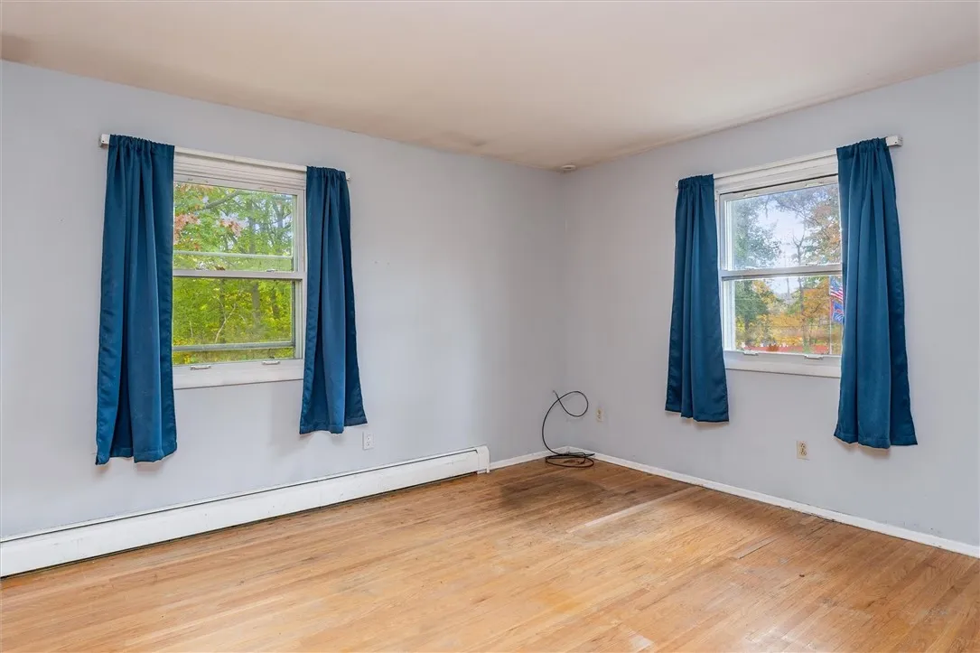 155 Yarkerdale Drive, Greece, New York 14615, Greece, New York 14615, 4 Bedrooms Bedrooms, 8 Rooms Rooms,2 BathroomsBathrooms,Residential,For Sale,155 Yarkerdale Drive, Greece, New York 14615,0,R1647703