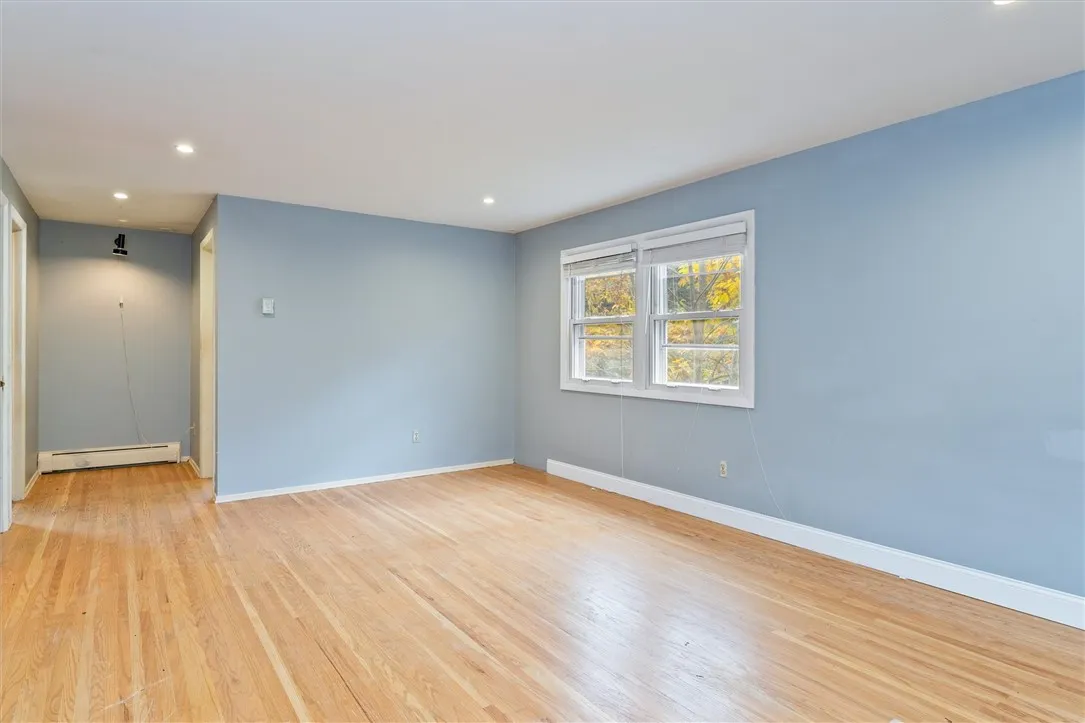 155 Yarkerdale Drive, Greece, New York 14615, Greece, New York 14615, 4 Bedrooms Bedrooms, 8 Rooms Rooms,2 BathroomsBathrooms,Residential,For Sale,155 Yarkerdale Drive, Greece, New York 14615,0,R1647703