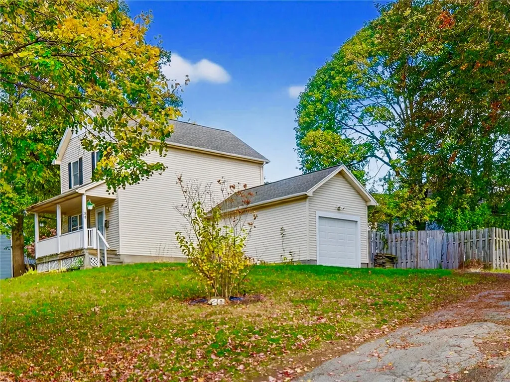 20 Hampden Road, Rochester, New York 14610, Rochester, New York 14610, 3 Bedrooms Bedrooms, 6 Rooms Rooms,1 BathroomBathrooms,Residential,For Sale,20 Hampden Road, Rochester, New York 14610,0,R1647705