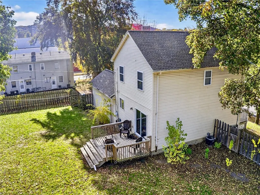 20 Hampden Road, Rochester, New York 14610, Rochester, New York 14610, 3 Bedrooms Bedrooms, 6 Rooms Rooms,1 BathroomBathrooms,Residential,For Sale,20 Hampden Road, Rochester, New York 14610,0,R1647705