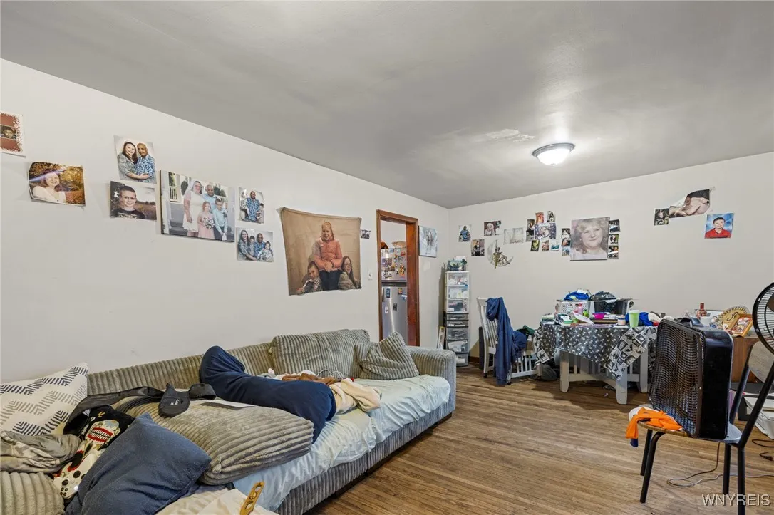 423 Elmwood Avenue, Niagara Falls, New York 14301, Niagara Falls, New York 14301, 4 Bedrooms Bedrooms, ,2 BathroomsBathrooms,Residential,For Sale,423 Elmwood Avenue, Niagara Falls, New York 14301,0,B1646972