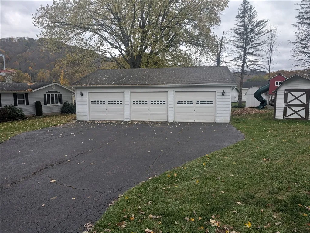 7 Louette Drive, Bradford Town, Pennsylvania 16701, Bradford Town, Pennsylvania 16701, 3 Bedrooms Bedrooms, 6 Rooms Rooms,1 BathroomBathrooms,Residential,For Sale,7 Louette Drive, Bradford Town, Pennsylvania 16701,0,R1647415