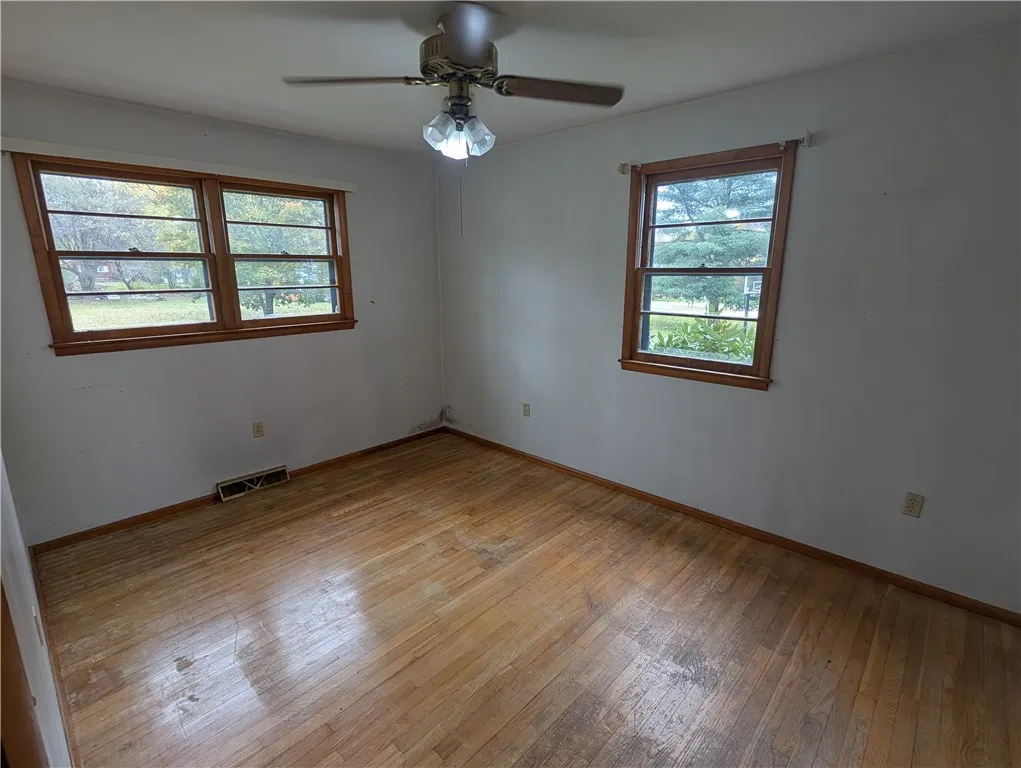 7 Louette Drive, Bradford Town, Pennsylvania 16701, Bradford Town, Pennsylvania 16701, 3 Bedrooms Bedrooms, 6 Rooms Rooms,1 BathroomBathrooms,Residential,For Sale,7 Louette Drive, Bradford Town, Pennsylvania 16701,0,R1647415