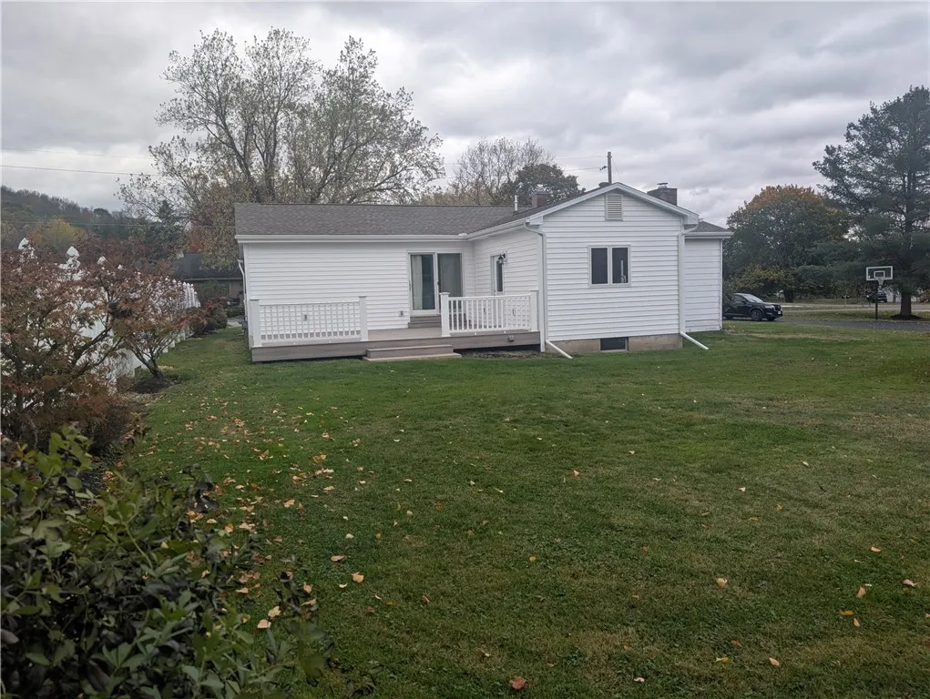 7 Louette Drive, Bradford Town, Pennsylvania 16701, Bradford Town, Pennsylvania 16701, 3 Bedrooms Bedrooms, 6 Rooms Rooms,1 BathroomBathrooms,Residential,For Sale,7 Louette Drive, Bradford Town, Pennsylvania 16701,0,R1647415