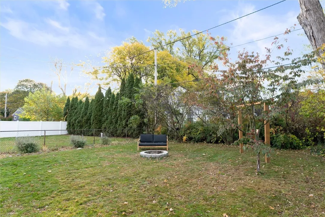 99 Chesterton Road, Greece, New York 14626, Greece, New York 14626, 3 Bedrooms Bedrooms, 7 Rooms Rooms,1 BathroomBathrooms,Residential,For Sale,99 Chesterton Road, Greece, New York 14626,0,R1647751