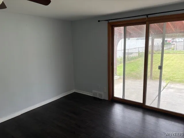 244 Kettering Drive, Tonawanda, New York 14223, Tonawanda, New York 14223, 3 Bedrooms Bedrooms, 6 Rooms Rooms,1 BathroomBathrooms,Residential,For Sale,244 Kettering Drive, Tonawanda, New York 14223,0,B1644444