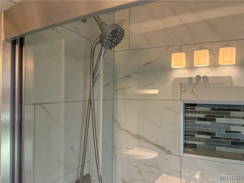 244 Kettering Drive, Tonawanda, New York 14223, Tonawanda, New York 14223, 3 Bedrooms Bedrooms, 6 Rooms Rooms,1 BathroomBathrooms,Residential,For Sale,244 Kettering Drive, Tonawanda, New York 14223,0,B1644444