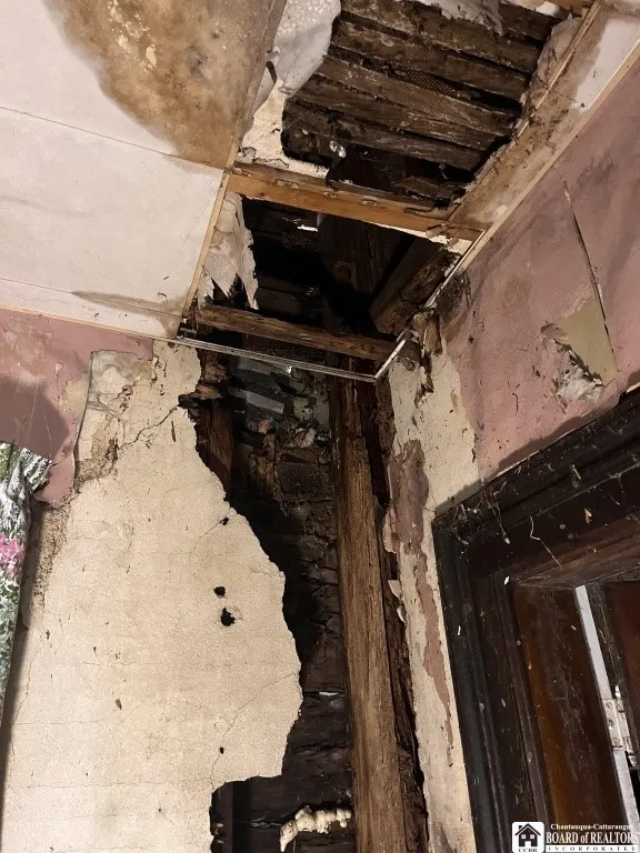 24 South Street, Harmony, New York 14767, Harmony, New York 14767, 4 Bedrooms Bedrooms, 9 Rooms Rooms,Residential,For Sale,24 South Street, Harmony, New York 14767,0,R1647762