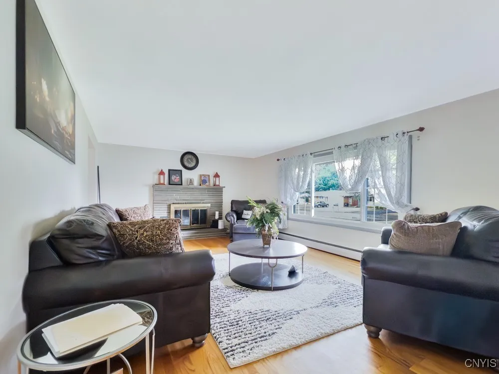 7189 Coventry Road North, Manlius, New York 13057, Manlius, New York 13057, 6 Bedrooms Bedrooms, 10 Rooms Rooms,2 BathroomsBathrooms,Residential Lease,For Rent,7189 Coventry Road North, Manlius, New York 13057,0,S1647764