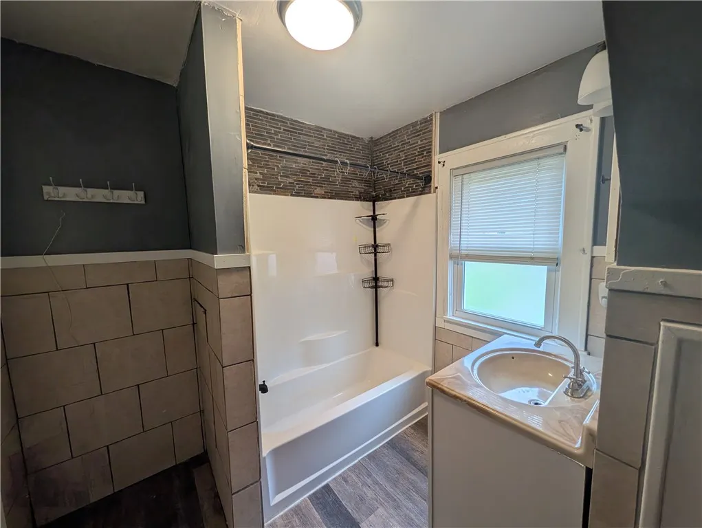 339 Jackson Avenue, Bradford City, Pennsylvania 16, Bradford City, Pennsylvania 16701, 2 Bedrooms Bedrooms, 6 Rooms Rooms,1 BathroomBathrooms,Residential,For Sale,339 Jackson Avenue, Bradford City, Pennsylvania 16,0,R1647759