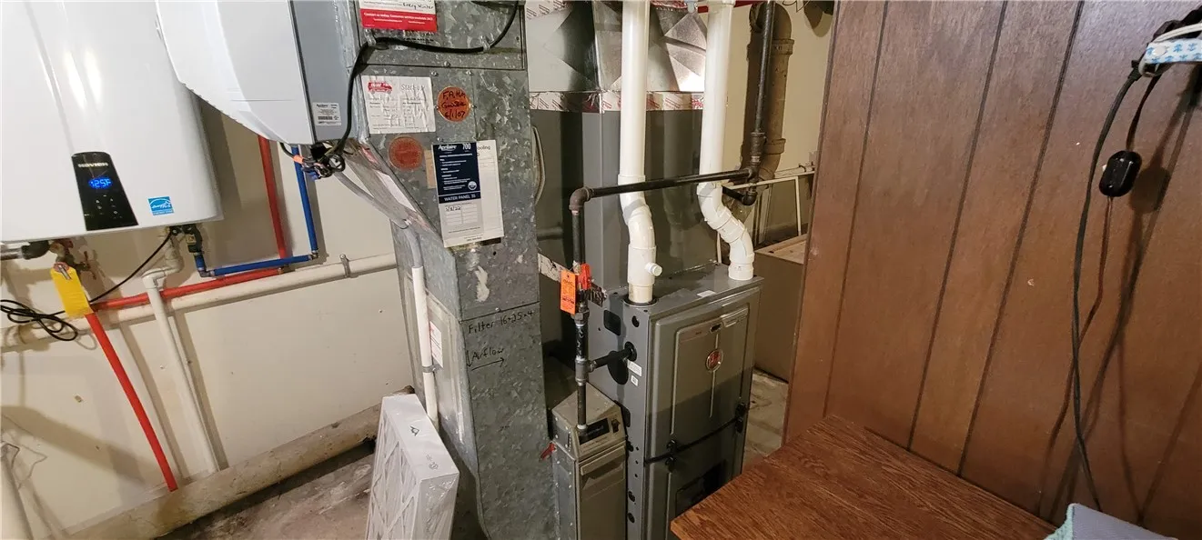 39 Wendover Road South, Brighton, New York 14610, Brighton, New York 14610, 3 Bedrooms Bedrooms, 7 Rooms Rooms,2 BathroomsBathrooms,Residential,For Sale,39 Wendover Road South, Brighton, New York 14610,0,R1647799