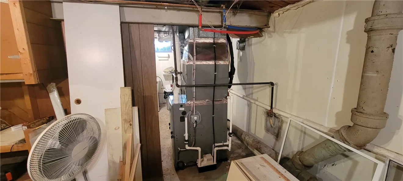 39 Wendover Road South, Brighton, New York 14610, Brighton, New York 14610, 3 Bedrooms Bedrooms, 7 Rooms Rooms,2 BathroomsBathrooms,Residential,For Sale,39 Wendover Road South, Brighton, New York 14610,0,R1647799