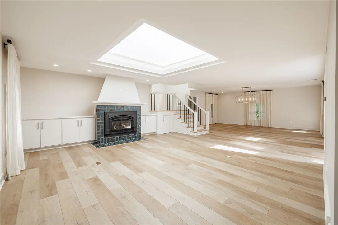 1397 East Avenue 3, Rochester, New York 14610, Rochester, New York 14610, 2 Bedrooms Bedrooms, 6 Rooms Rooms,2 BathroomsBathrooms,Residential Lease,For Rent,1397 East Avenue 3, Rochester, New York 14610,0,R1647132