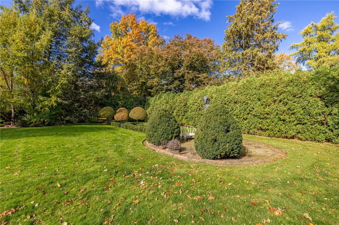 1397 East Avenue 3, Rochester, New York 14610, Rochester, New York 14610, 2 Bedrooms Bedrooms, 6 Rooms Rooms,2 BathroomsBathrooms,Residential Lease,For Rent,1397 East Avenue 3, Rochester, New York 14610,0,R1647132