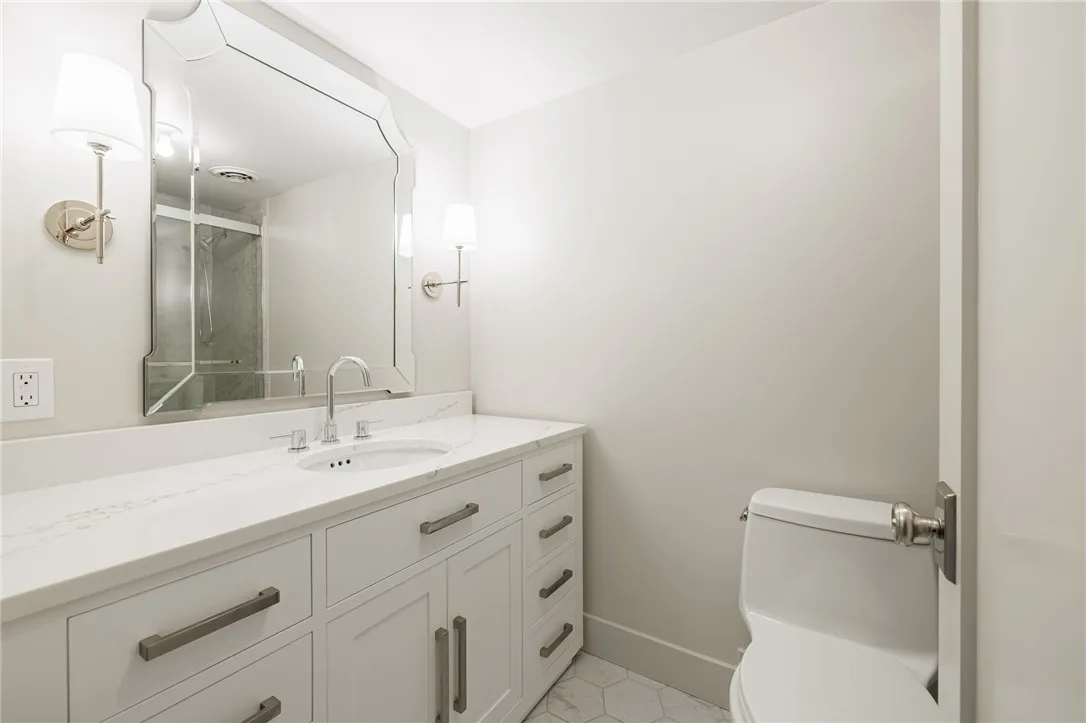 1397 East Avenue 3, Rochester, New York 14610, Rochester, New York 14610, 2 Bedrooms Bedrooms, 6 Rooms Rooms,2 BathroomsBathrooms,Residential Lease,For Rent,1397 East Avenue 3, Rochester, New York 14610,0,R1647132