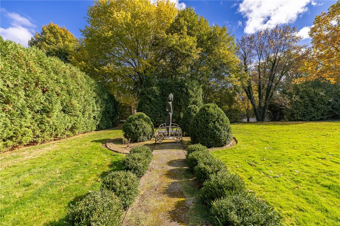 1397 East Avenue 3, Rochester, New York 14610, Rochester, New York 14610, 2 Bedrooms Bedrooms, 6 Rooms Rooms,2 BathroomsBathrooms,Residential Lease,For Rent,1397 East Avenue 3, Rochester, New York 14610,0,R1647132