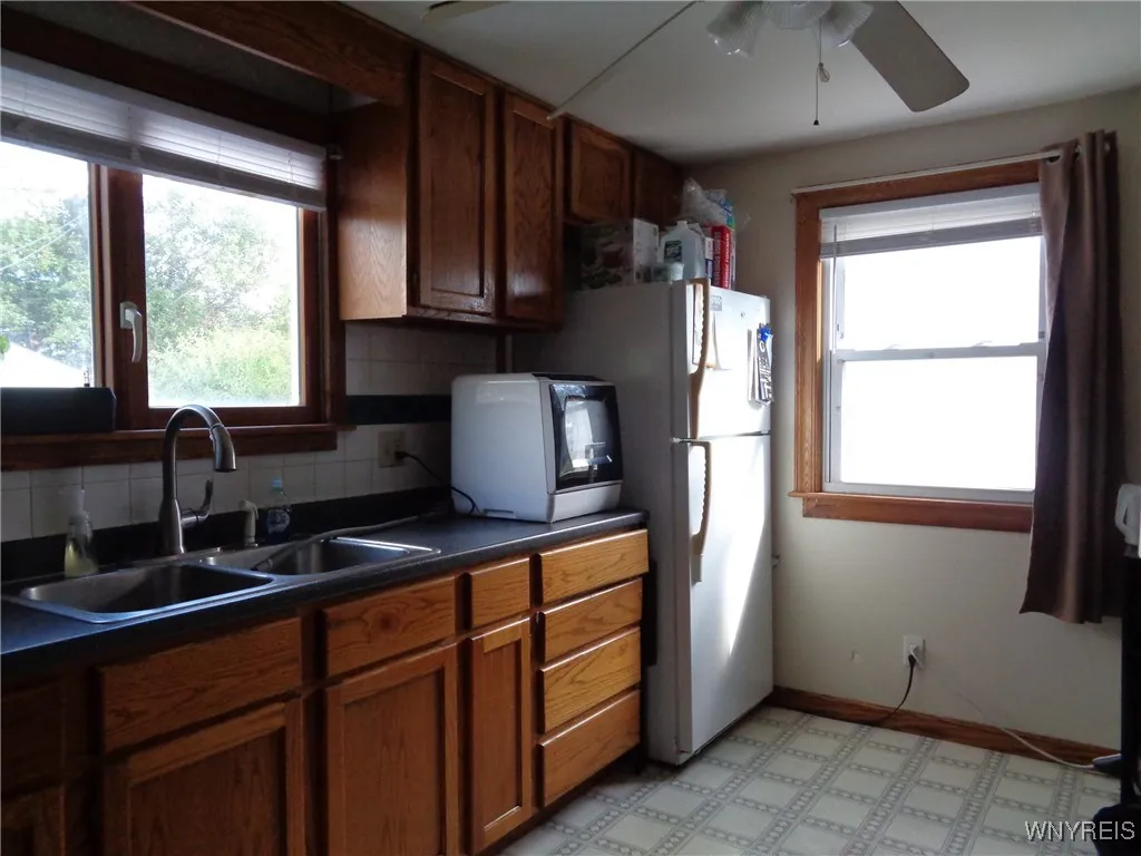 105 Pullman Avenue, Tonawanda, New York 14217, Tonawanda, New York 14217, 4 Bedrooms Bedrooms, ,2 BathroomsBathrooms,Residential,For Sale,105 Pullman Avenue, Tonawanda, New York 14217,0,B1646226
