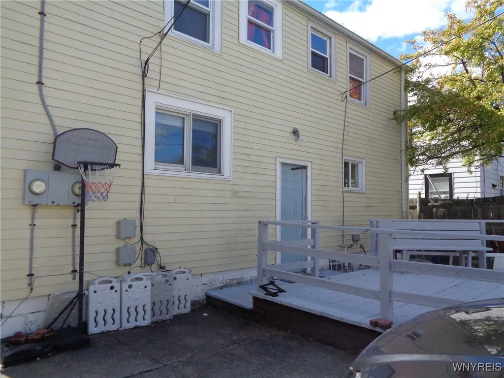 105 Pullman Avenue, Tonawanda, New York 14217, Tonawanda, New York 14217, 4 Bedrooms Bedrooms, ,2 BathroomsBathrooms,Residential,For Sale,105 Pullman Avenue, Tonawanda, New York 14217,0,B1646226