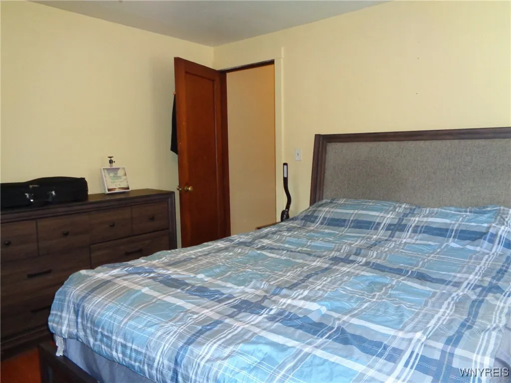 105 Pullman Avenue, Tonawanda, New York 14217, Tonawanda, New York 14217, 4 Bedrooms Bedrooms, ,2 BathroomsBathrooms,Residential,For Sale,105 Pullman Avenue, Tonawanda, New York 14217,0,B1646226