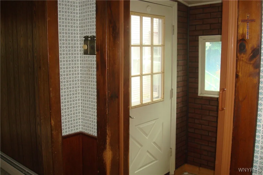 29 Pomona Place, Buffalo, New York 14210, Buffalo, New York 14210, 3 Bedrooms Bedrooms, 7 Rooms Rooms,1 BathroomBathrooms,Residential,For Sale,29 Pomona Place, Buffalo, New York 14210,0,B1647804