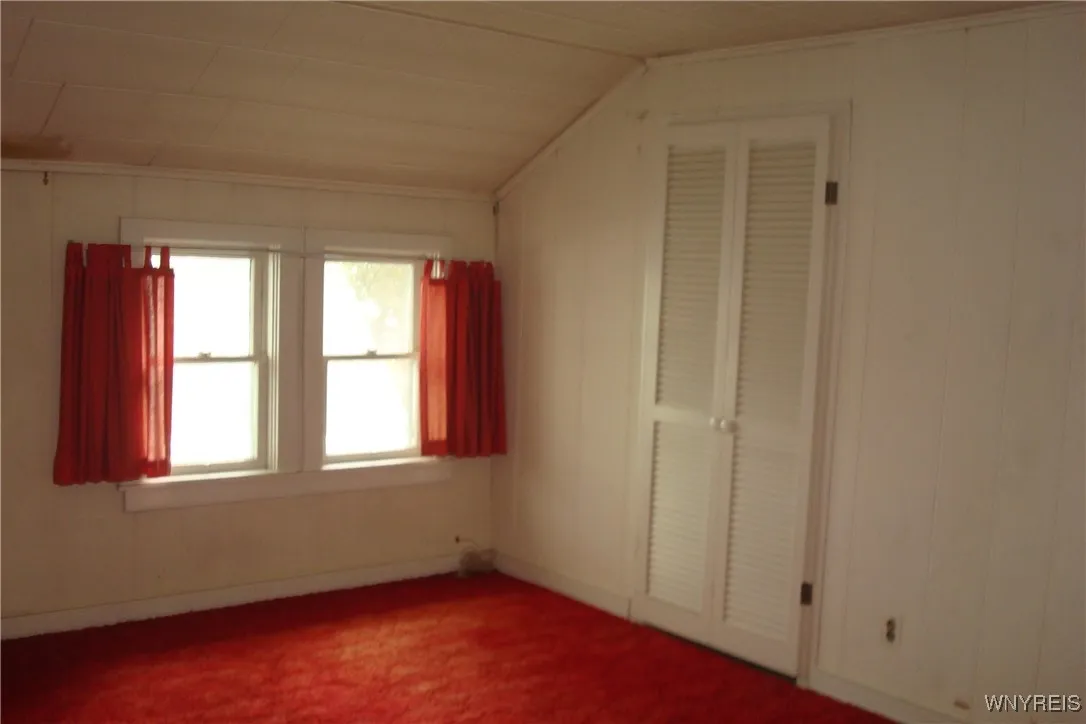 29 Pomona Place, Buffalo, New York 14210, Buffalo, New York 14210, 3 Bedrooms Bedrooms, 7 Rooms Rooms,1 BathroomBathrooms,Residential,For Sale,29 Pomona Place, Buffalo, New York 14210,0,B1647804