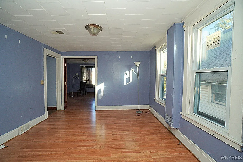 108 Roebling Avenue, Buffalo, New York 14215, Buffalo, New York 14215, 5 Bedrooms Bedrooms, ,2 BathroomsBathrooms,Residential,For Sale,108 Roebling Avenue, Buffalo, New York 14215,0,B1647264