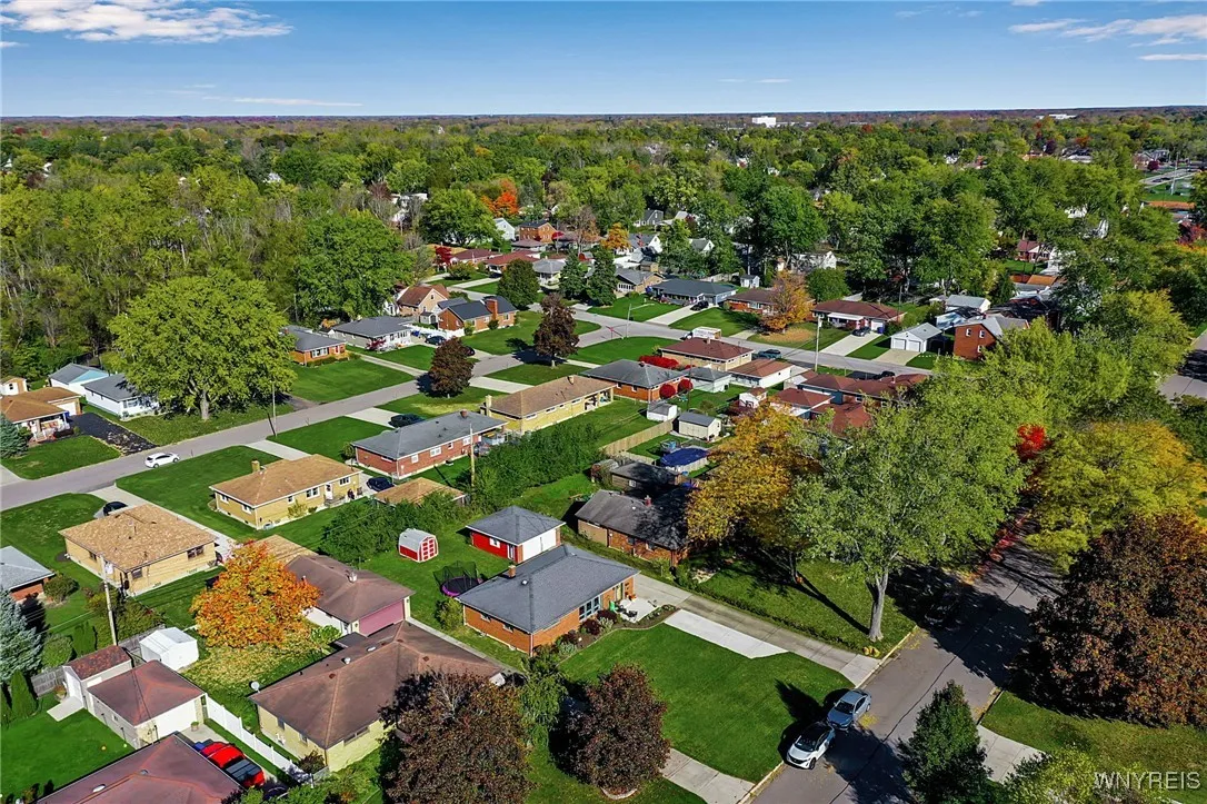 135 Century Drive, West Seneca, New York 14224, West Seneca, New York 14224, 3 Bedrooms Bedrooms, 6 Rooms Rooms,1 BathroomBathrooms,Residential,For Sale,135 Century Drive, West Seneca, New York 14224,0,B1647599