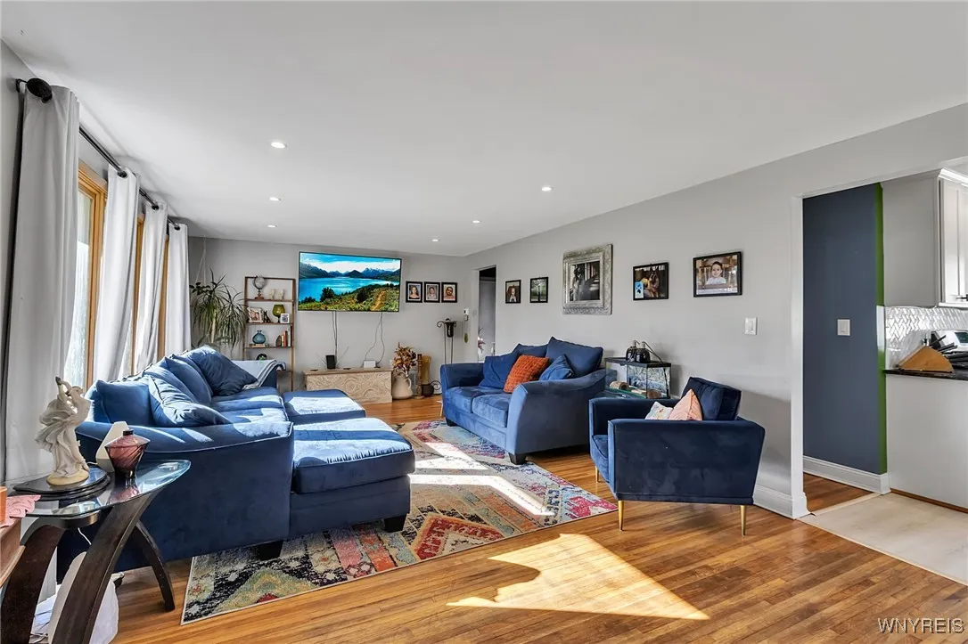 135 Century Drive, West Seneca, New York 14224, West Seneca, New York 14224, 3 Bedrooms Bedrooms, 6 Rooms Rooms,1 BathroomBathrooms,Residential,For Sale,135 Century Drive, West Seneca, New York 14224,0,B1647599