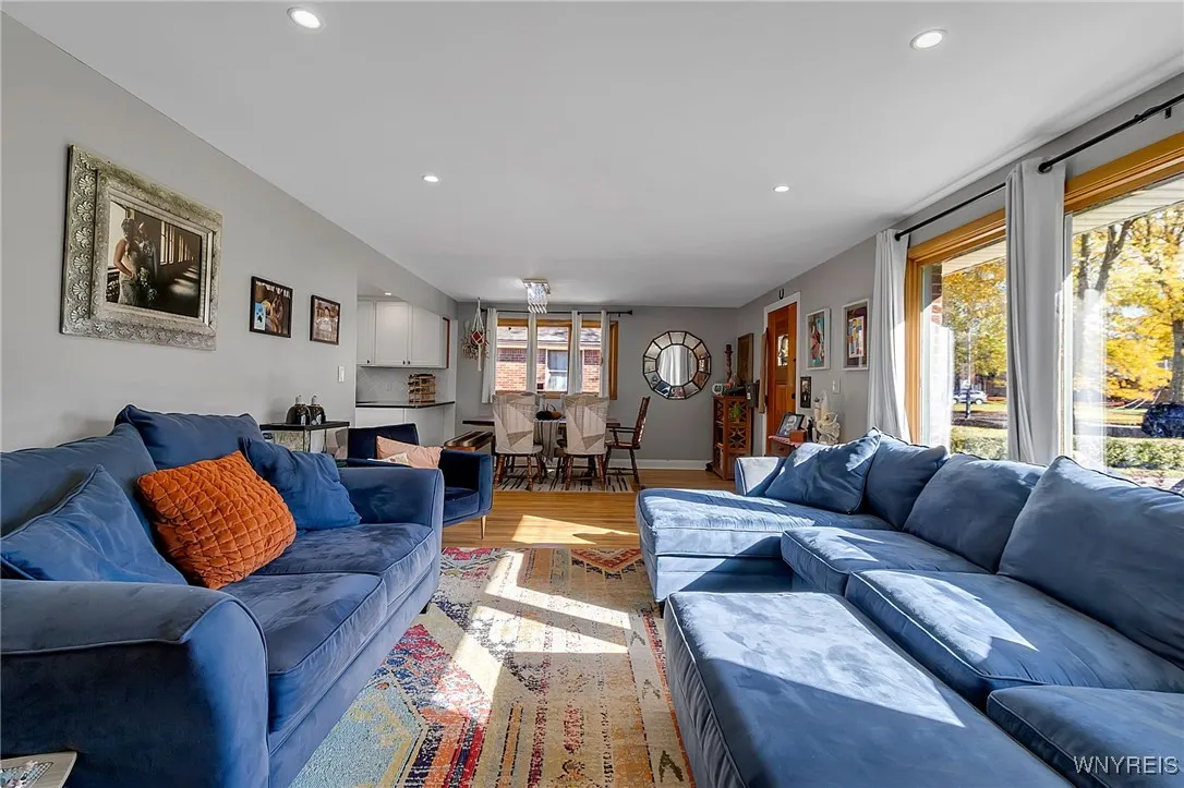 135 Century Drive, West Seneca, New York 14224, West Seneca, New York 14224, 3 Bedrooms Bedrooms, 6 Rooms Rooms,1 BathroomBathrooms,Residential,For Sale,135 Century Drive, West Seneca, New York 14224,0,B1647599