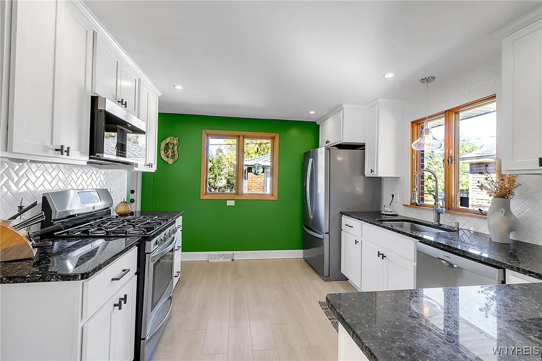135 Century Drive, West Seneca, New York 14224, West Seneca, New York 14224, 3 Bedrooms Bedrooms, 6 Rooms Rooms,1 BathroomBathrooms,Residential,For Sale,135 Century Drive, West Seneca, New York 14224,0,B1647599