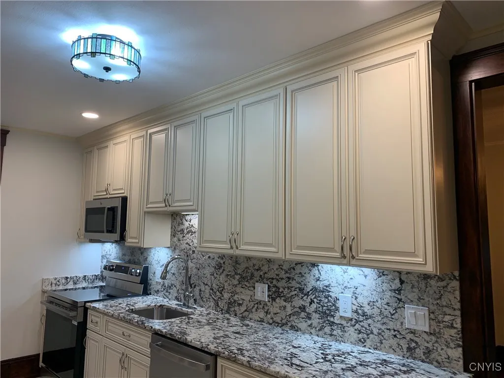 1633 State Route 48, Granby, New York 13069, Granby, New York 13069, 3 Bedrooms Bedrooms, 10 Rooms Rooms,2 BathroomsBathrooms,Residential,For Sale,1633 State Route 48, Granby, New York 13069,0,S1647328